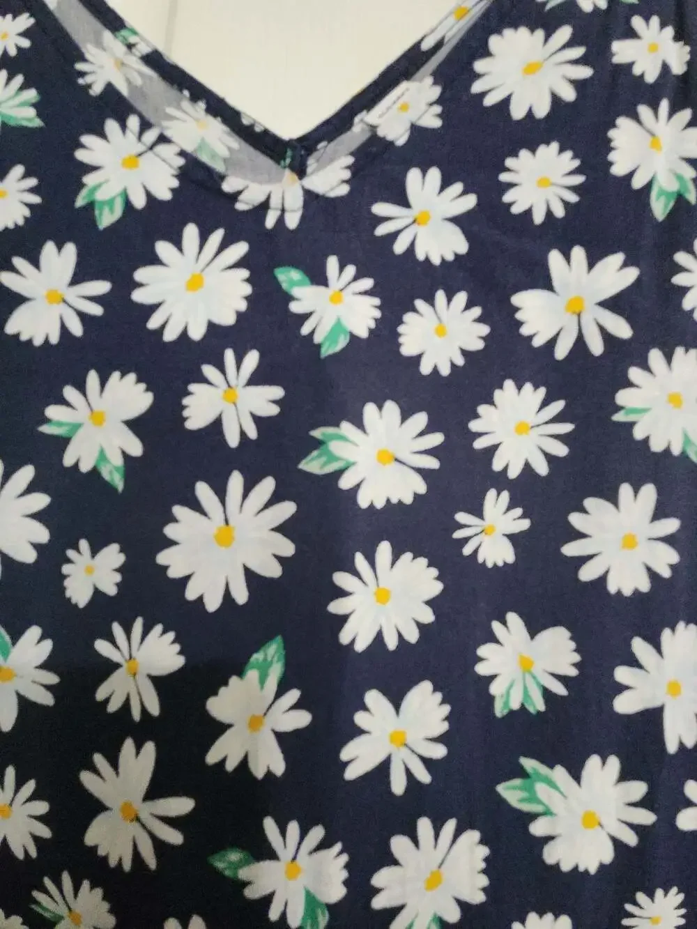 Old Navy - Picture 2 of 6